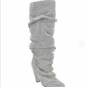 Boot all sizes available